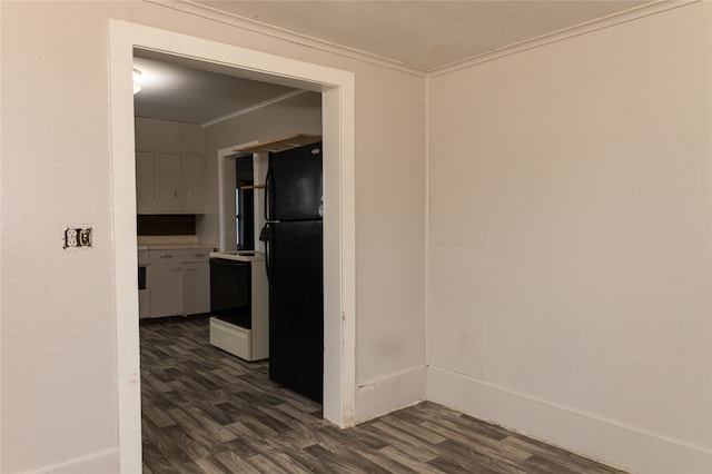 corridor with dark hardwood / wood-style floors