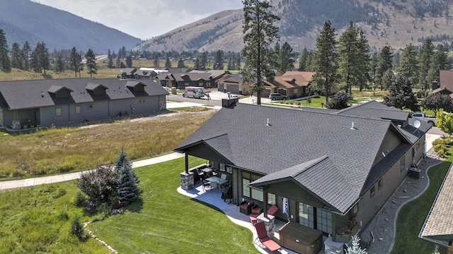 bird's eye view featuring a mountain view