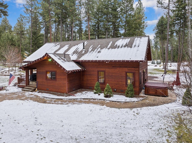 view of front of house featuring a hot tub