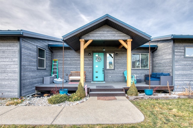 view of front of house featuring covered porch