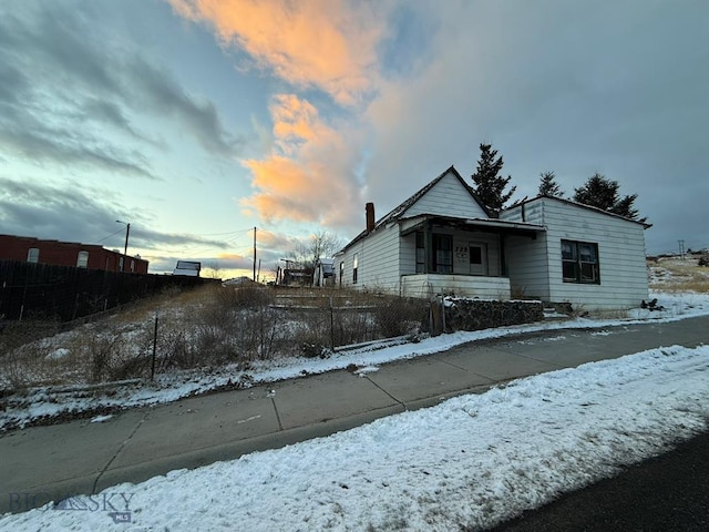 view of front of house