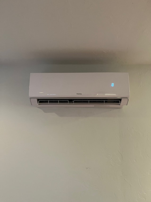 room details featuring a wall mounted air conditioner