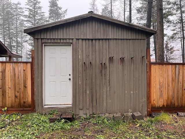 view of outbuilding