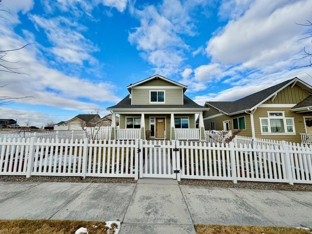 view of front of home featuring covered porch