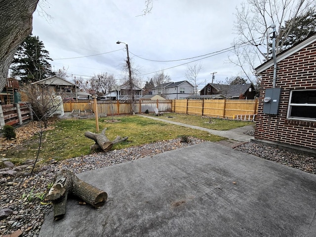 view of yard with a patio