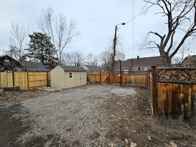 view of yard with a shed