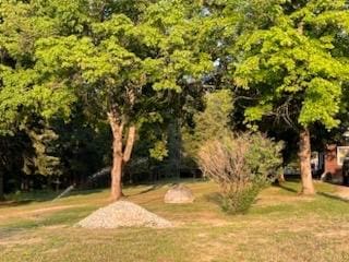 exterior space featuring a lawn