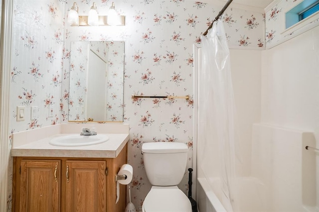 full bathroom featuring vanity, toilet, and shower / tub combo with curtain