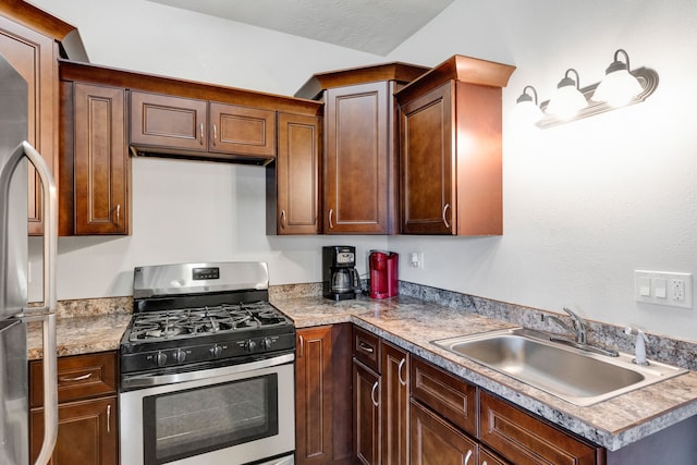 358 Hamilton Heights Rd, Corvallis, MT 59828 - kitchen with appliances with stainless steel finishes and a sink