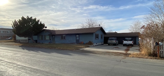 view of front of house with a garage