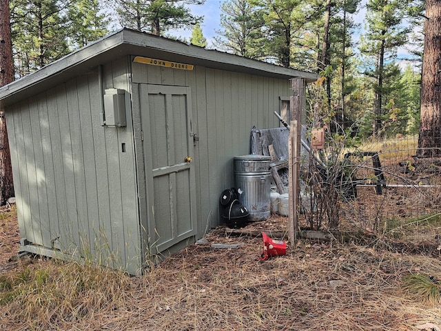 view of outbuilding