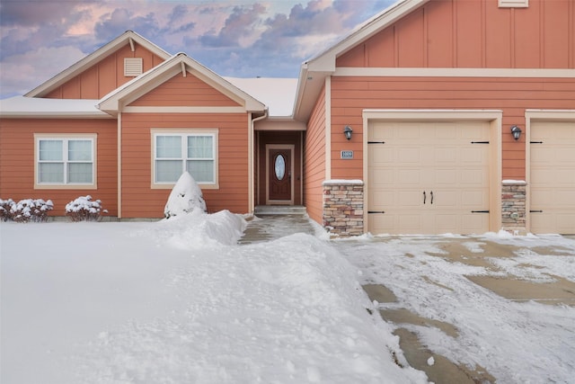 view of front of house with a garage