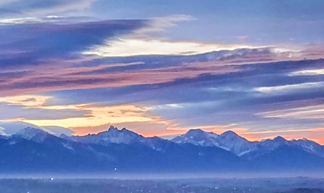 property view of mountains