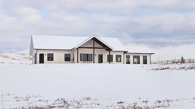 view of front of house