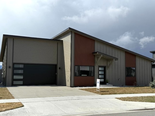 3416 Goldenrod Ln, Kalispell, MT 59901 - view of front facade with a garage and driveway