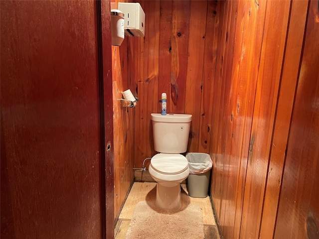 bathroom featuring toilet