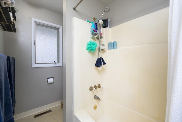 bathroom featuring shower / bathtub combination with curtain