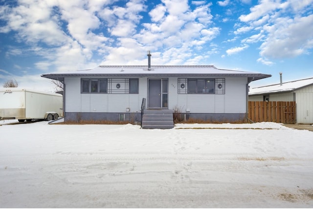 607 Oregon St, Deer Lodge, MT 59722 - view of bungalow-style home