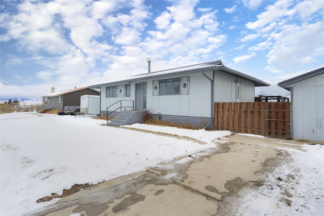 607 Oregon St, Deer Lodge, MT 59722 - view of front facade