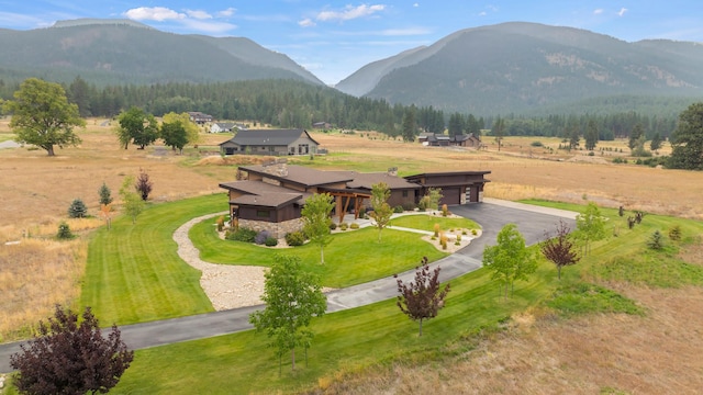 view of mountain feature featuring a rural view