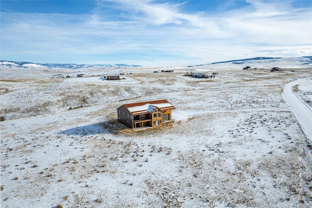 exterior space featuring a mountain view