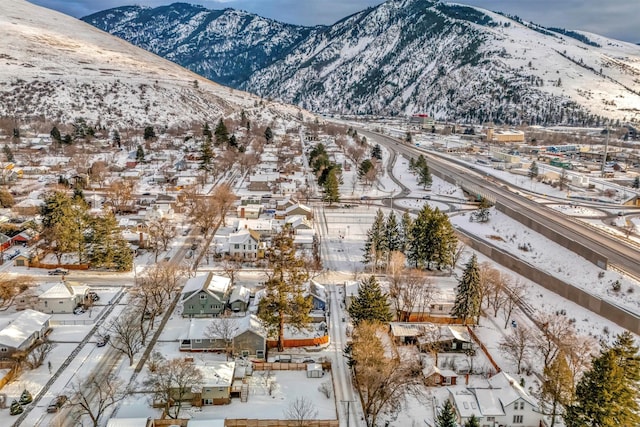 property view of mountains