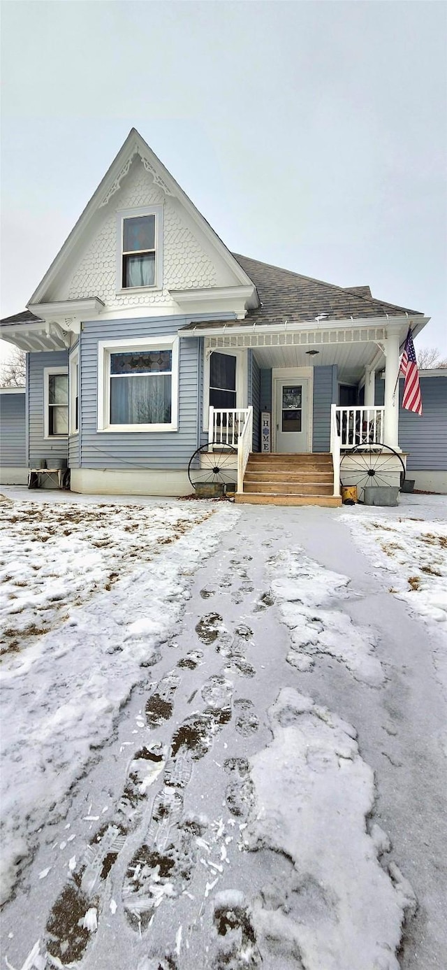 view of front facade with a porch