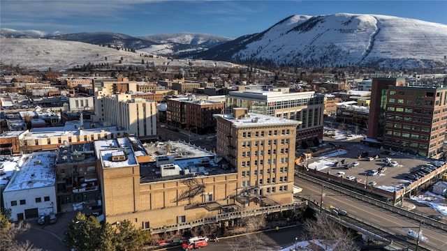 city view featuring a mountain view