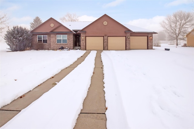 view of front facade with a garage