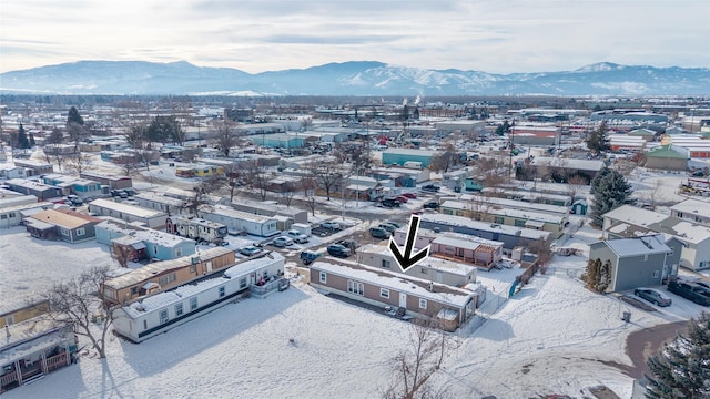 bird's eye view with a mountain view