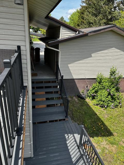 137 Cascade St, Lolo, MT 59847 - wooden terrace with stairway