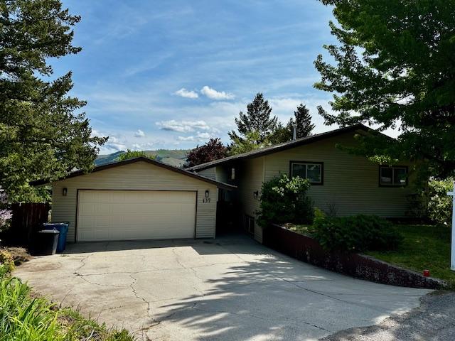 137 Cascade St, Lolo, MT 59847 - view of front facade with an outbuilding