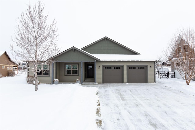 view of front facade featuring a garage