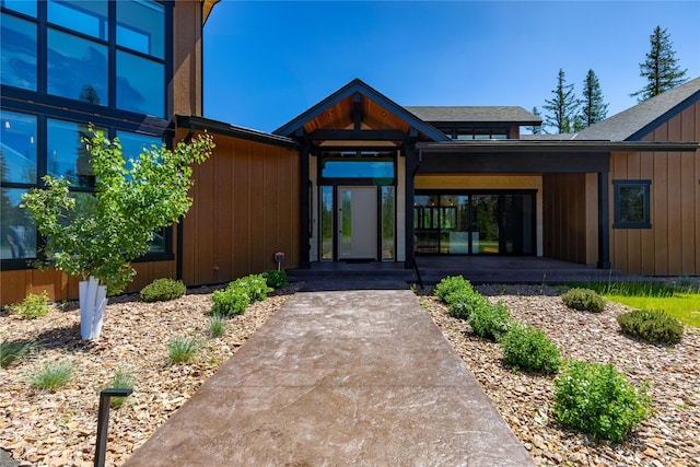 3900 Foothill Rd, Kalispell, MT 59901 - entrance to property featuring a shingled roof