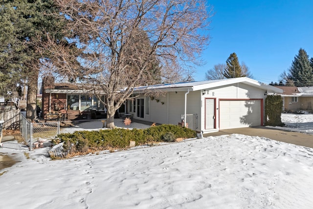 view of front facade with a garage