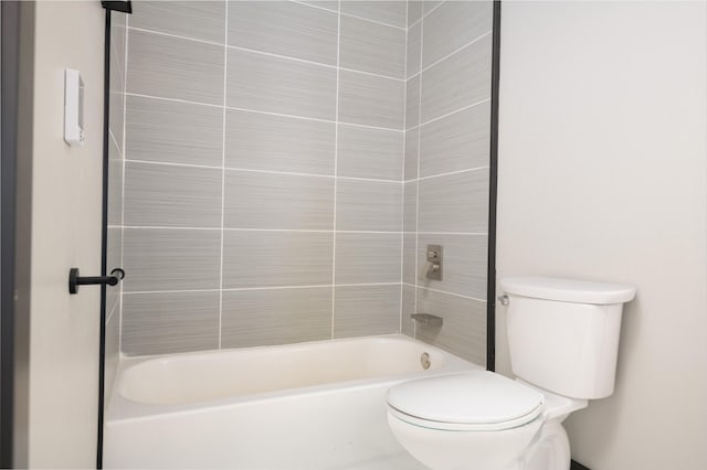 2986 Sunset Ranch Ln, Stevensville, MT 59870 - bathroom featuring tiled shower / bath and toilet
