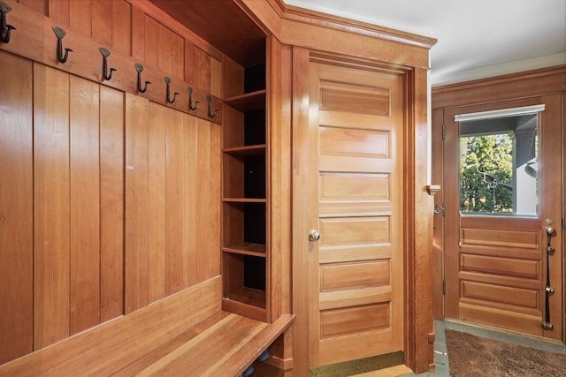 mudroom featuring built in features