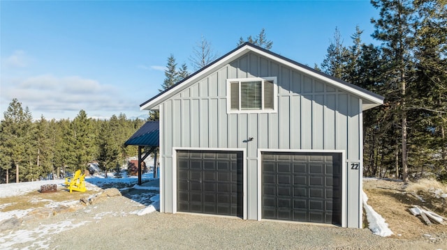 view of detached garage