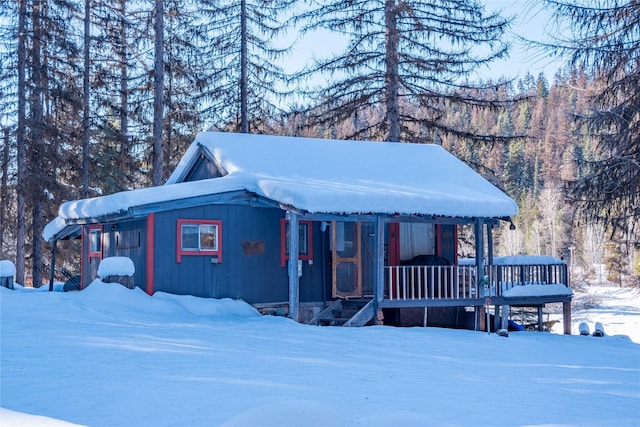 view of front of house featuring covered porch