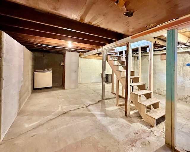 basement featuring washer / clothes dryer