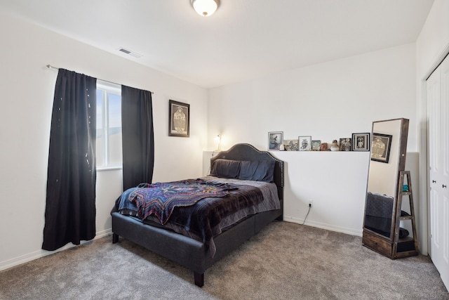 bedroom with carpet