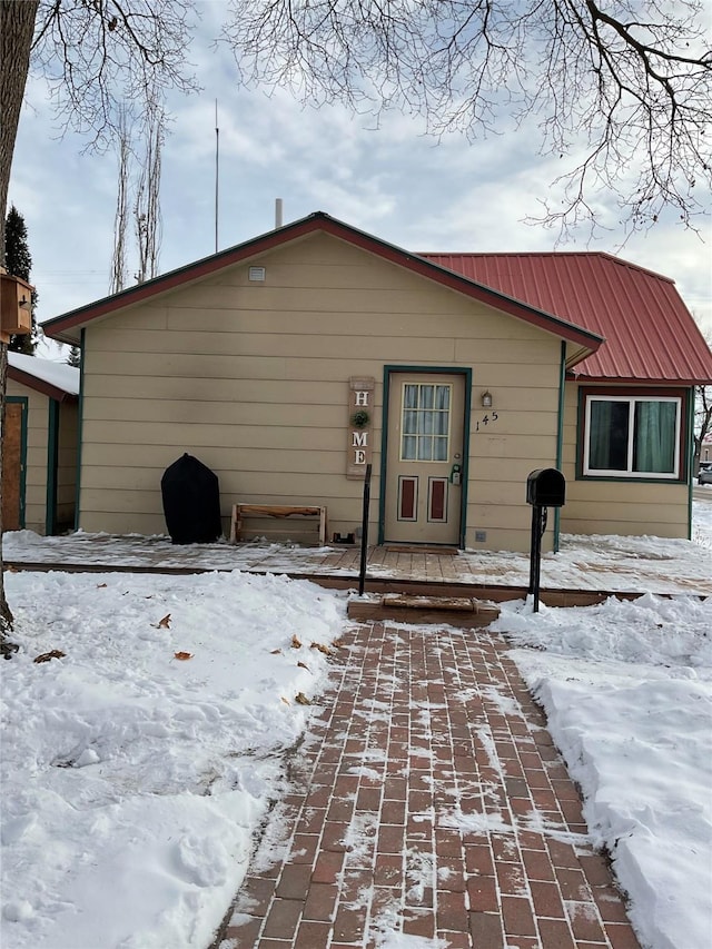 view of front of house