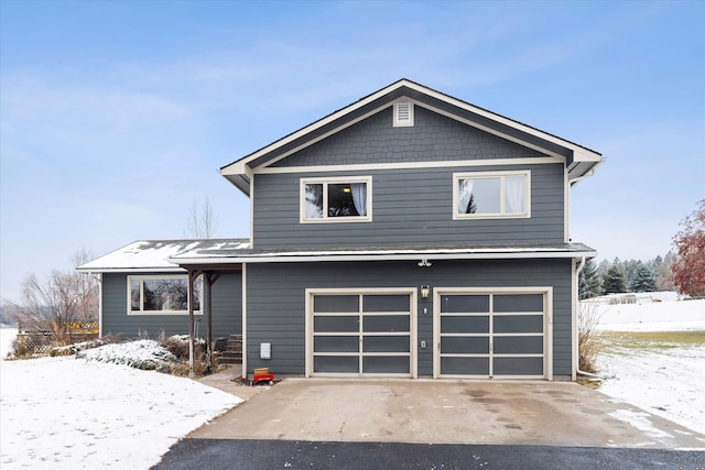 view of front facade featuring a garage