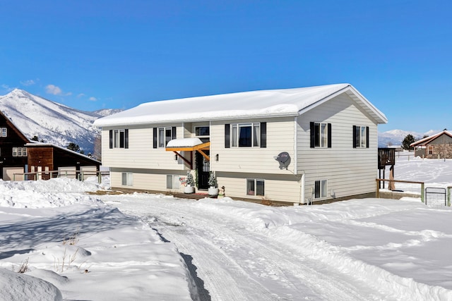 split foyer home featuring a mountain view