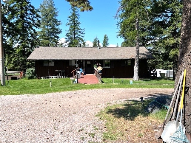 view of front of home with a front yard