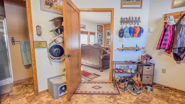 6809 N Montana Ave, Helena, MT 59602 - view of hallway