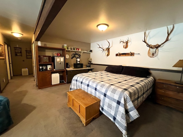 bedroom featuring carpet floors