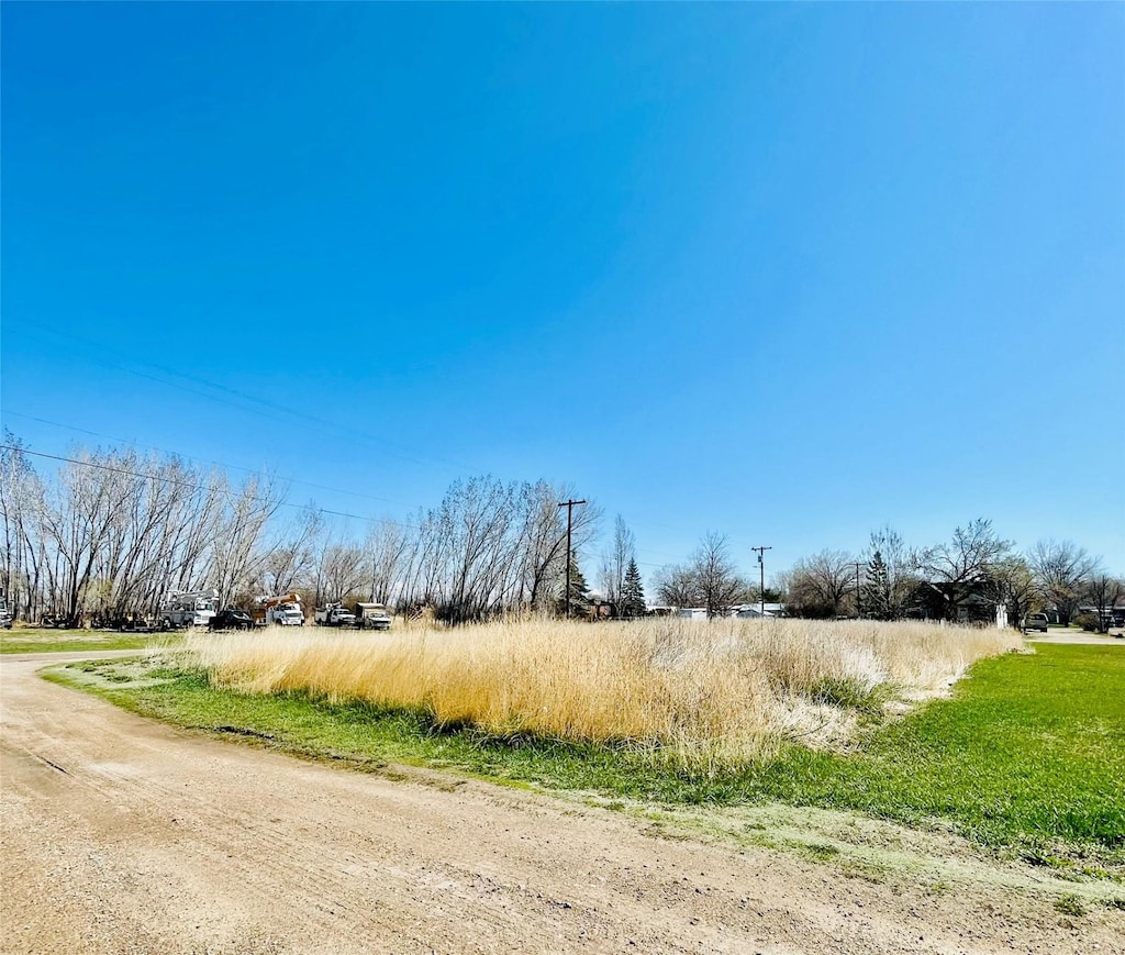 1301 Pennsylvania St, Chinook, MT 59523