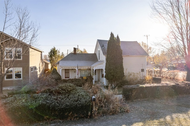 view of front of property