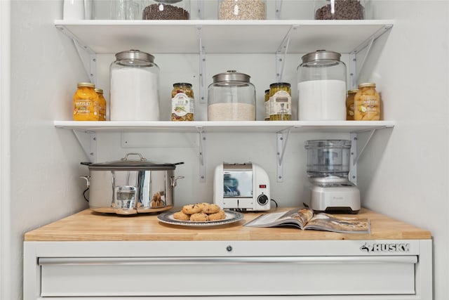 211 Mcwenneger Dr, Kalispell, MT 59901 - view of pantry